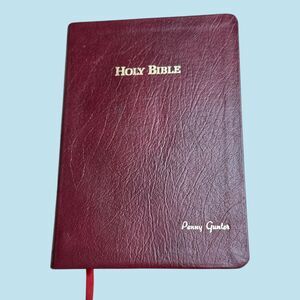 Holy Bible Red Letter Edition Burgundy Leather w/ Maps Presentation 1992